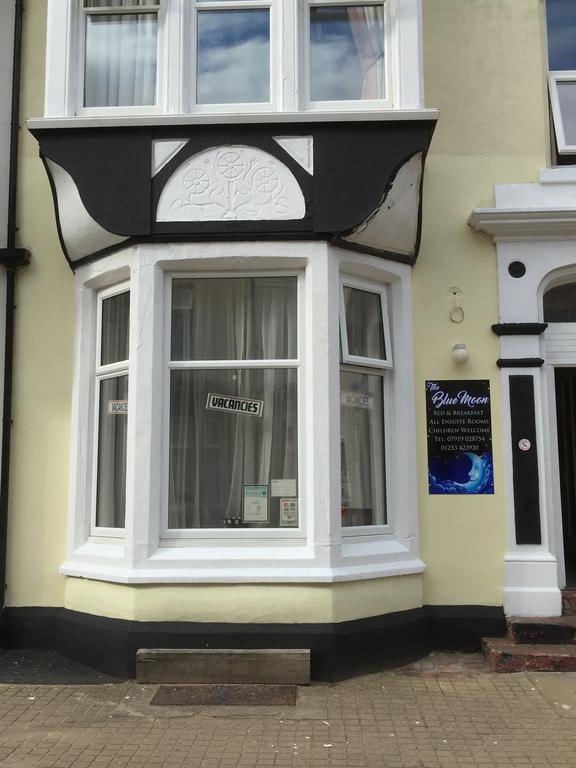 Bed and Breakfast The Blue Moon Blackpool Exterior foto